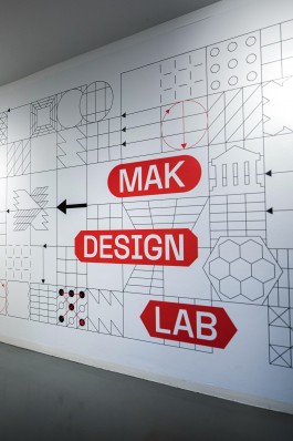  LWZ is a design and animation studio based in Vienna.